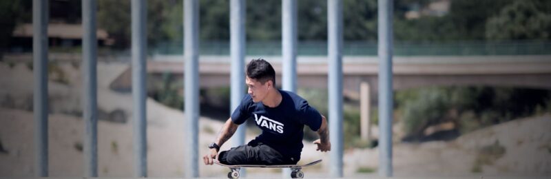 Skatista brasileiro bi-amputado é o novo integrante da californiana Vans