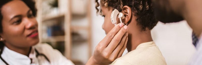 6 dicas para identificar a perda auditiva em crianças