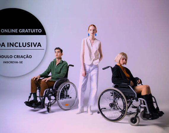 Três modelos, sendo um homem e uma mulher cadeirantes e uma em pé, com as informações: Curso online gratuito Moda Inclusiva – Módulo Criação.