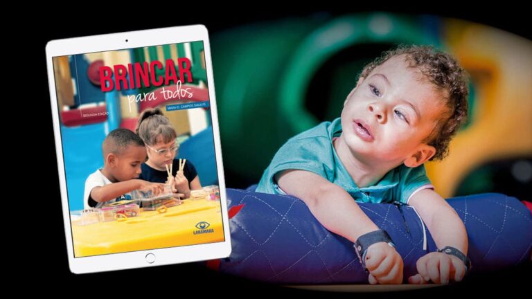 Arte com capa do e-book “Brincar É Para Todos” e foto de criança com deficiência visual.