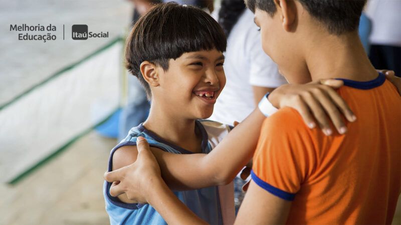 Tecnologia educacional auxilia na inclusão de estudantes com deficiência no ensino regular