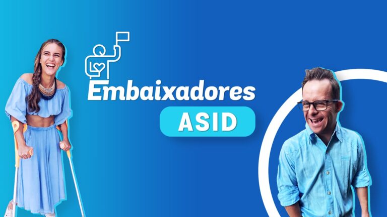 Fundo degradê em azul claro e escuro, fotos e texto: Embaixadores ASID. À esquerda está a Vitória Behs, sorrindo. À direita está o Claudio Aleoni Arruda, que também sorri.