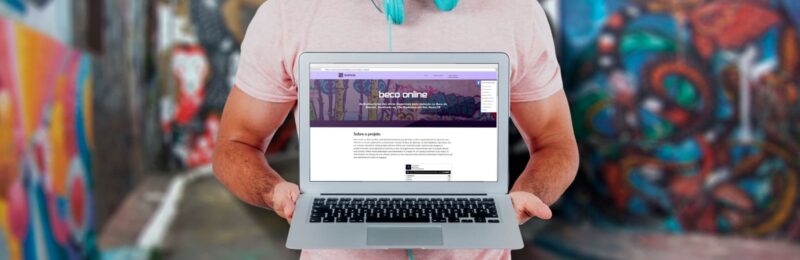 Beco do Batman ganha passeio sensorial online para pessoas com deficiência visual