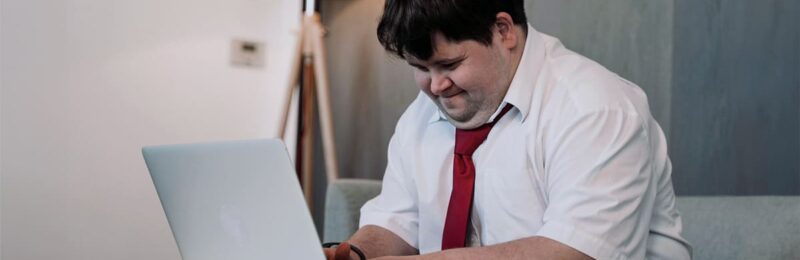 Trabalho: 15 Vagas de Emprego para Profissionais com Deficiência