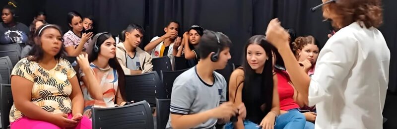 Curso online de audiodescrição para cinema abre inscrições gratuitas